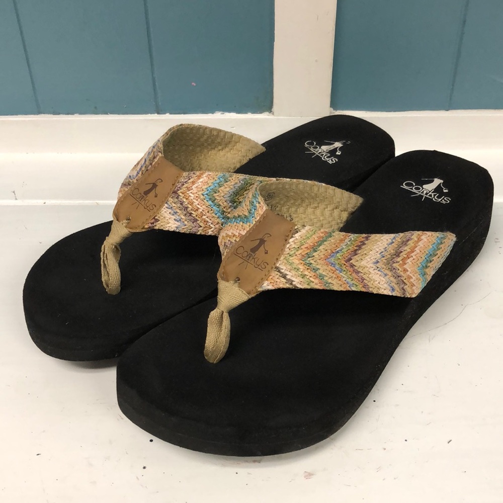 CORKYS FROSTY flip flops womens‎ size 10 tan foam sandals with woven straps
